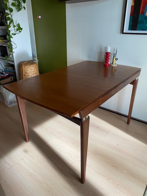 Table extensible vintage au design danois