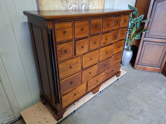 Ancienne commode, armoire d'apothicaire, classeur, style Empire, patinée avec soin. Dimensions : 148 x 45 cm, (photo 3 of 7)