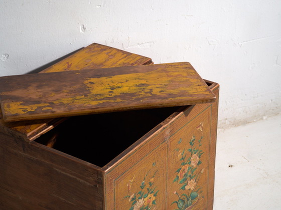 Baúl antiguo pintado en madera de pino – China, circa 1900 – Armarios de almacenamiento (photo 33 of 40)
