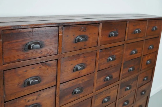 Image 1 of Grote antieke Franse grenen apothekerskast, begin 20e eeuw