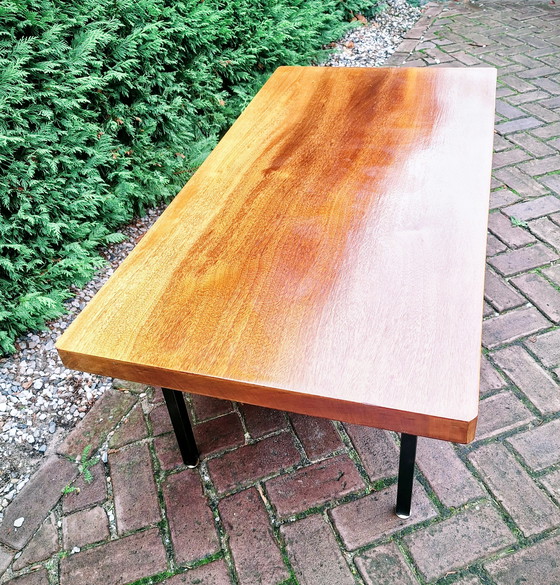 Image 1 of Table basse en bois massif des années 1960