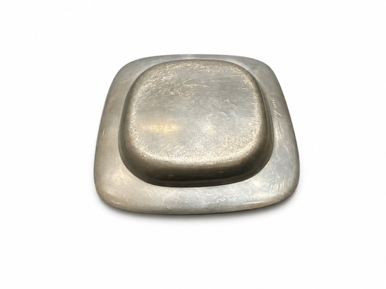 Image 1 of Just Andersen Denemarken – Minimalistische vierkante tinnen schaal / vide-poche (Mod. 2571)