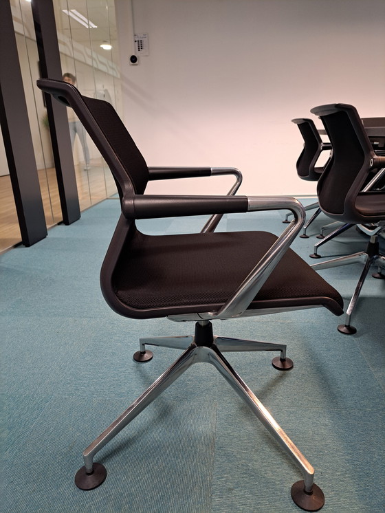 Image 1 of 26x Silla Vitra Unix