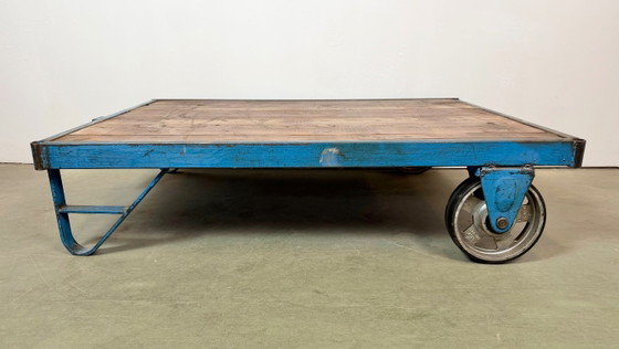 Large Blue Industrial Coffee Table Cart, 1960s – Iron (photo 2 of 15)