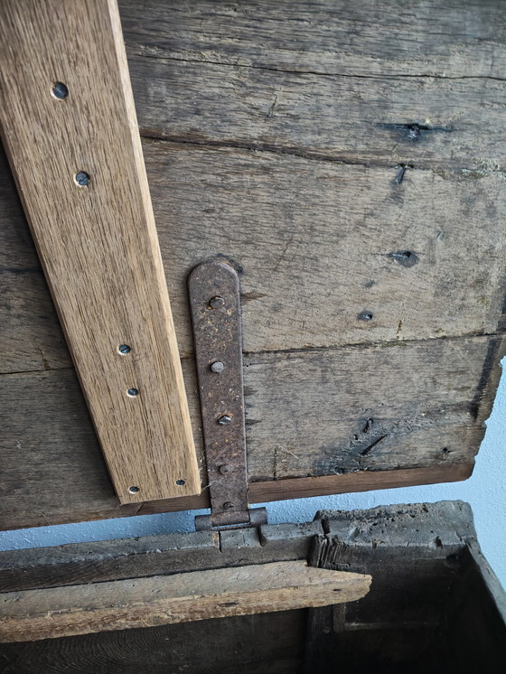 Image 1 of Baúl antiguo de madera maciza para mantas