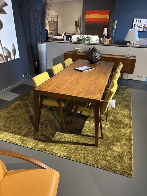 Harvink Splinter Noten gelakte tafel