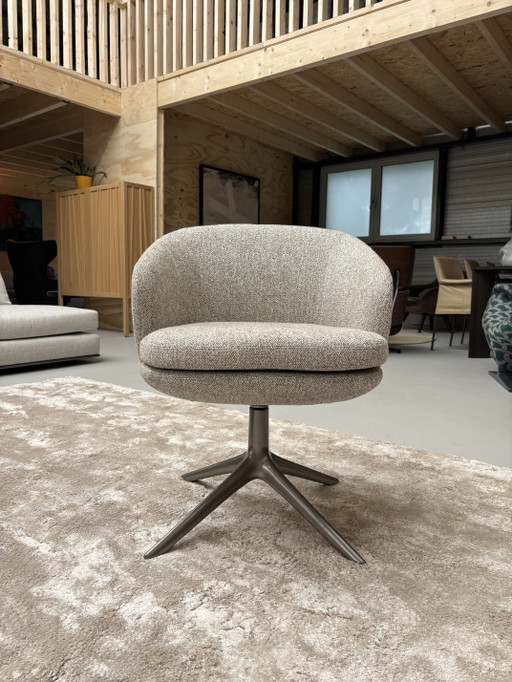 Minotti Raphael Dining Chairs Draaibaar Showmodel 8 Stuks Beschikbaar