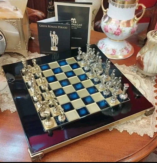 Manopoulos Griekenland schaakspel met schaakbord en certificaat