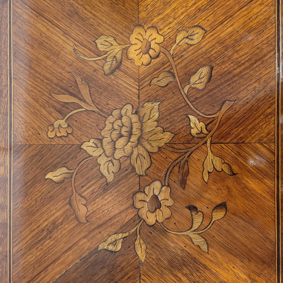 Image 1 of Mesa auxiliar trampantojo libros, estilo Napoleón III, madera y taracea, f. s. XIX - Francia 