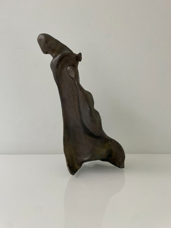 Image 1 of Expressieve sculptuur figuur in de wind - futuristisch