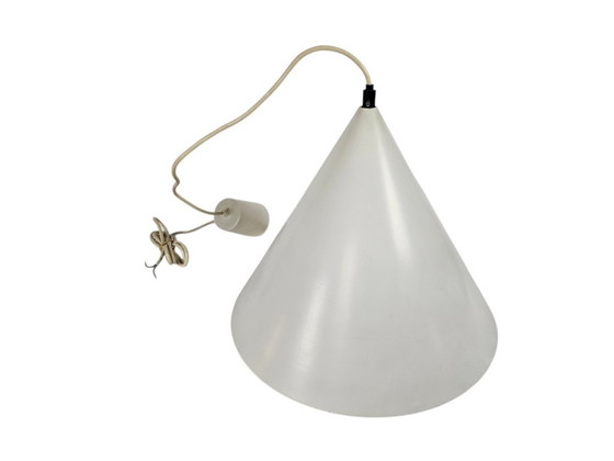 Image 1 of Vintage minimalist conical pendant lamp - Louis Poulsen Billiard style - 70s