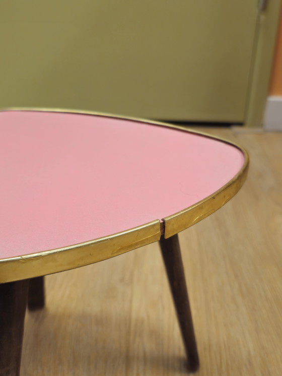 Image 1 of Table d'appoint vintage rose pour plantes, table de fenêtre, table de chevet