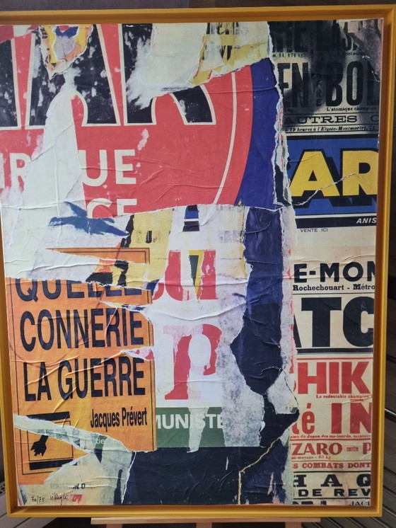 Image 1 of Litografía en relieve Jacques Villeglé : La guerra es una mierda".