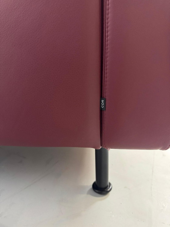 Image 1 of COR Conseta sofa leather bordeaux red + shelf exhibition piece