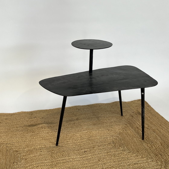 Image 1 of Table basse en forme de tour Kare Design