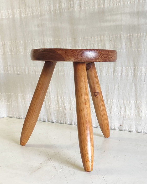 Image 1 of Tripod stool in solid pine - mid-20th century
