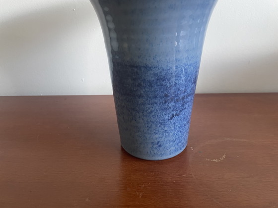 Image 1 of Gubbels Helden - Blaue Kunsttöpferei Trompetenvase