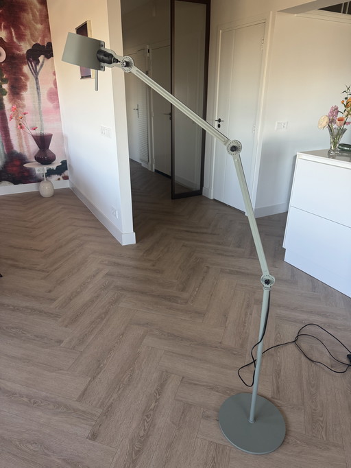 BOLT by Tonone standing lamp.