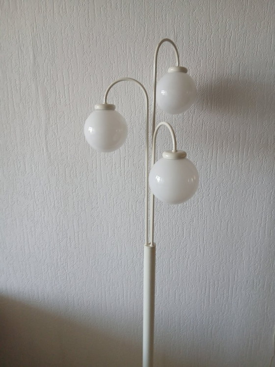 Vintage Space Age Floor light 70s - Elco Lite, Metal, White (photo 4 of 7)