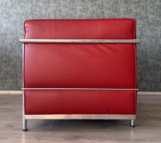 Image 1 of 4 sedie vintage LC2 Le Corbusier in pelle rossa, Italia, anni '80