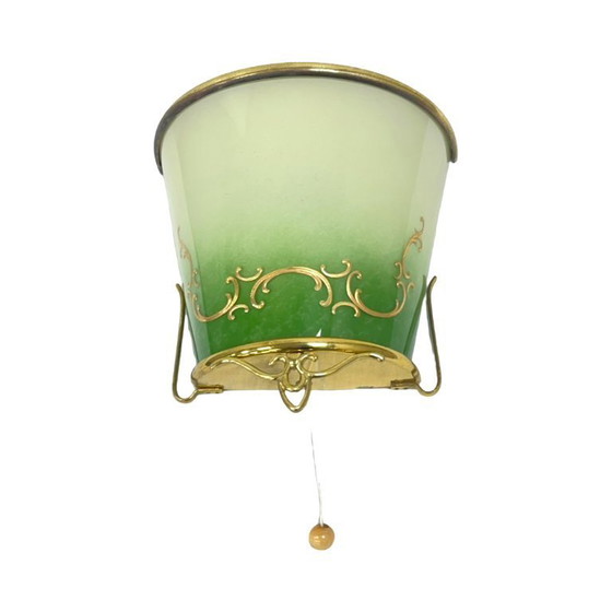 Image 1 of Aplique de pared de cristal degradado verde con aplique de latón, Francia, años 60.