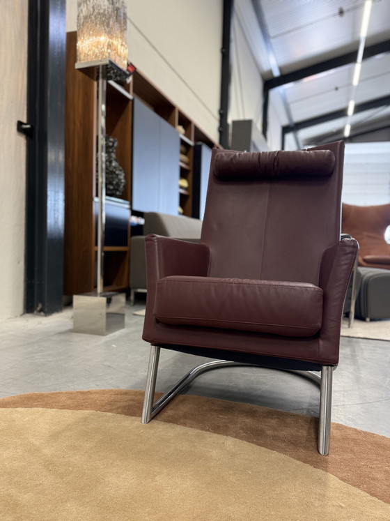 Image 1 of Sillón Montis Madonna de piel rubí