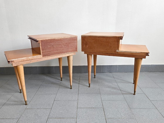 Image 1 of PAIR OF ASYMMETRICAL VINTAGE BEDSIDE TABLES FROM THE 1960s IN VARNISHED BEECH & BRASS