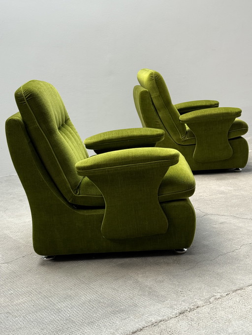 Set van 2 fluwelen loungestoelen retro groen, Duitsland 1970