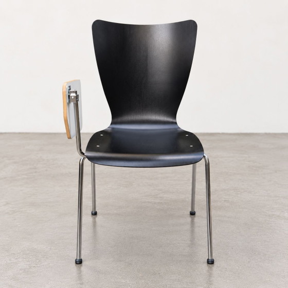 Brunner Fox 1360 di Roland Schmidt – Sedia di design nera con tavoletta di scrittura ST30 (photo 6 of 9)