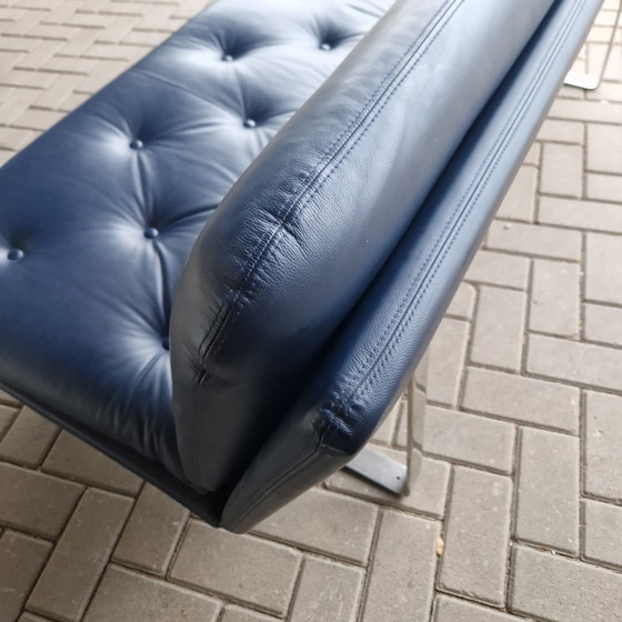 Image 1 of Artifort Kho Liang C684 blauw leren driezitsbank design bank gecappitioneerd