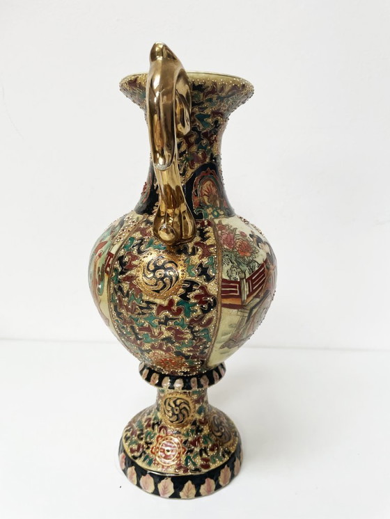 Image 1 of Display vase with Moriage design