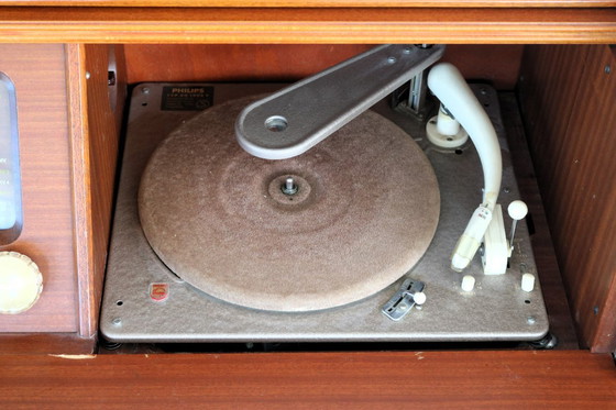 Image 1 of vintage audiomeubel | radio | jaren 50 | Philips