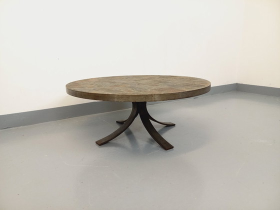 Image 1 of Brutalist vintage round coffee table in metal and slate from the 70s