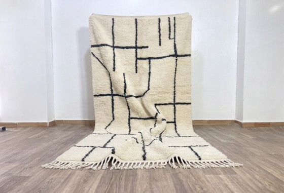 Image 1 of Alfombra bereber marroquí de 250 cm x 150 cm.