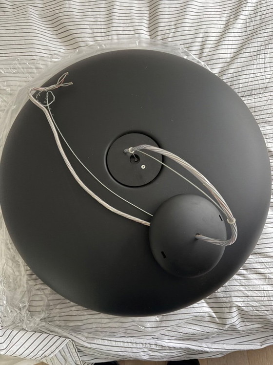 Plafoniera rotonda nera, Flos Smithfield, Plafoniere, Metallo, Plastica, Nero, Minimalisme (foto 5 di 6)