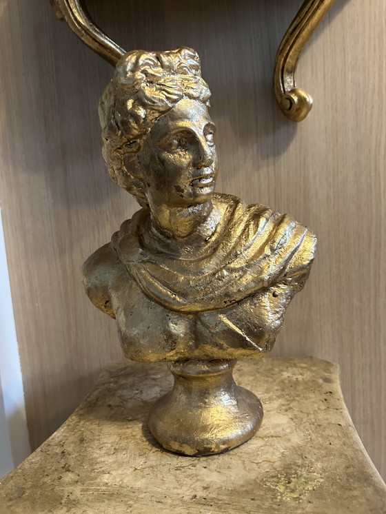 Image 1 of Porcelain column with statue