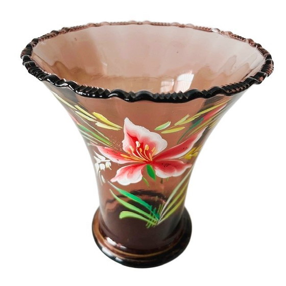 Image 1 of Jarrón Artdeco de cristal rosa con flores pintadas a mano Años 30