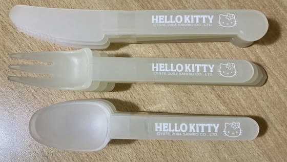 Image 1 of Juego de cubiertos de 24 piezas, platos, vasos, set de camping, Hello Kitty Japón