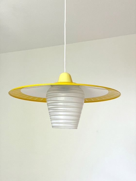 Image 1 of Lampada Mid Century Modern in vetro opalino, design olandese