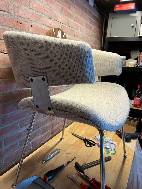 Image 1 of Artifort F63 fauteuil Geoffrey Harcourt zeldzame nieuw gestoffeerde Tweed wol "Danish Art Weaving".