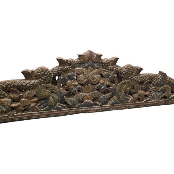 Image 1 of Antigua talla de madera indonesia con dragones, primera mitad del siglo XX.