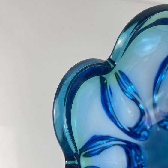 Image 1 of Murano glazen schaal/grote sieradenschaal, bloemvormig, groen-blauwe kleurovergang, 1960