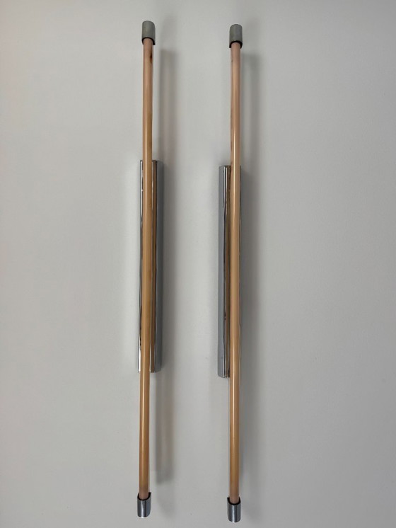 Image 1 of Een paar vintage XL wandlampen, verchroomd metaal en transparant ABS, Italië, 1980