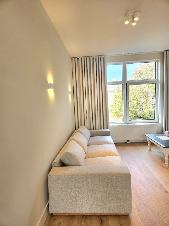 Image 1 of Bolia Sepia 4-seater lounge sofa: 100% wool & oiled oak