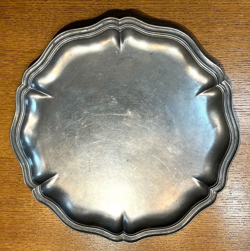 Piatto circolare, 32 cm, di Jean Baptiste OUDART, circa 1850, in peltro argentato