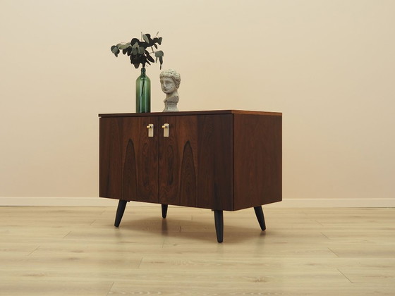 Armario danés chapado en palisandro con estante ajustable, década de 1970. – Aparadores, Wood (photo 4 of 14)