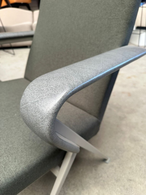 Image 1 of Ahrend Repose fauteuil by Friso Kramer