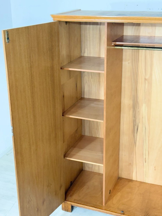 Image 1 of Sehr schöner Kleiderschrank 60er Jahre – Eiche – Top Zustand