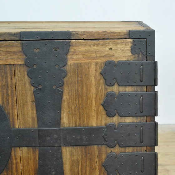 Japanse Meiji-periode Choba Tansu Kist met handgesmede ijzeren beslag, circa 1880 – Kasten, Iron, Wood (photo 11 of 15)