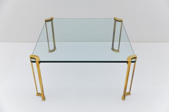 Image 1 of Tavolino da caffè vintage in ottone e vetro attribuito a Peter Ghyczy, anni '70